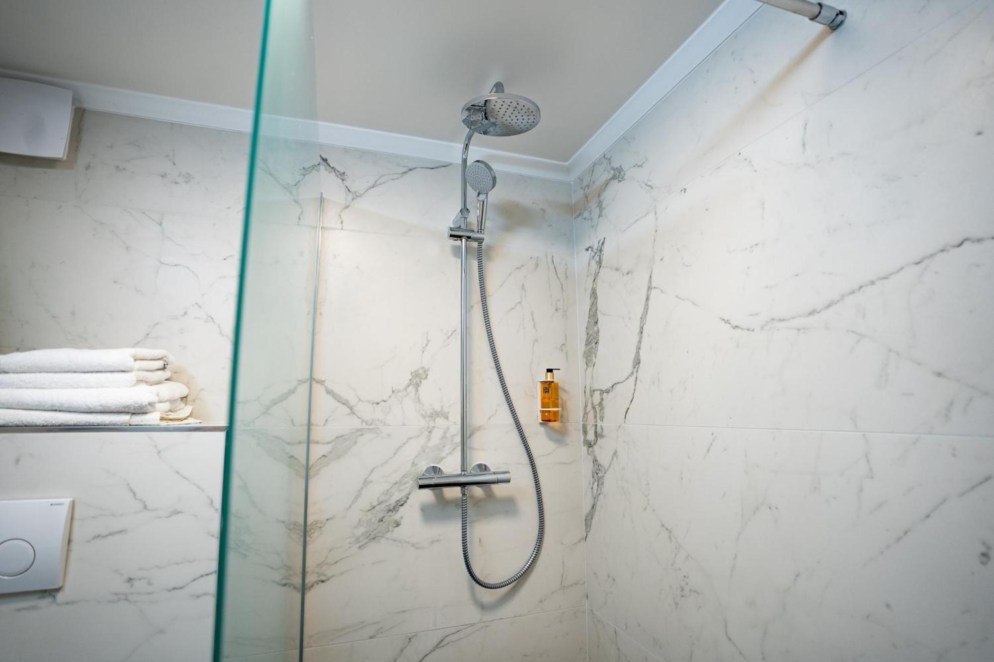 Downtown Double Room Deluxe With Joint Kitchen Budapeste Exterior foto
