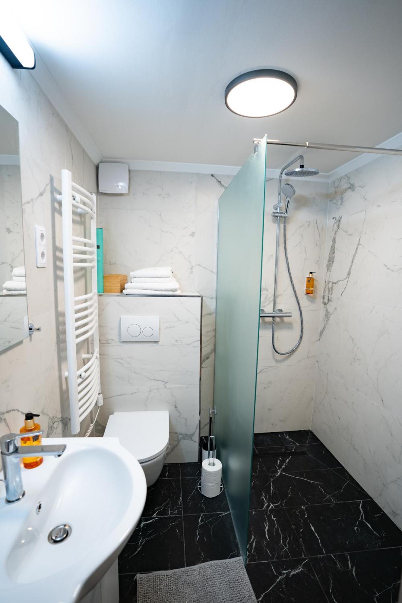 Downtown Double Room Deluxe With Joint Kitchen Budapeste Exterior foto